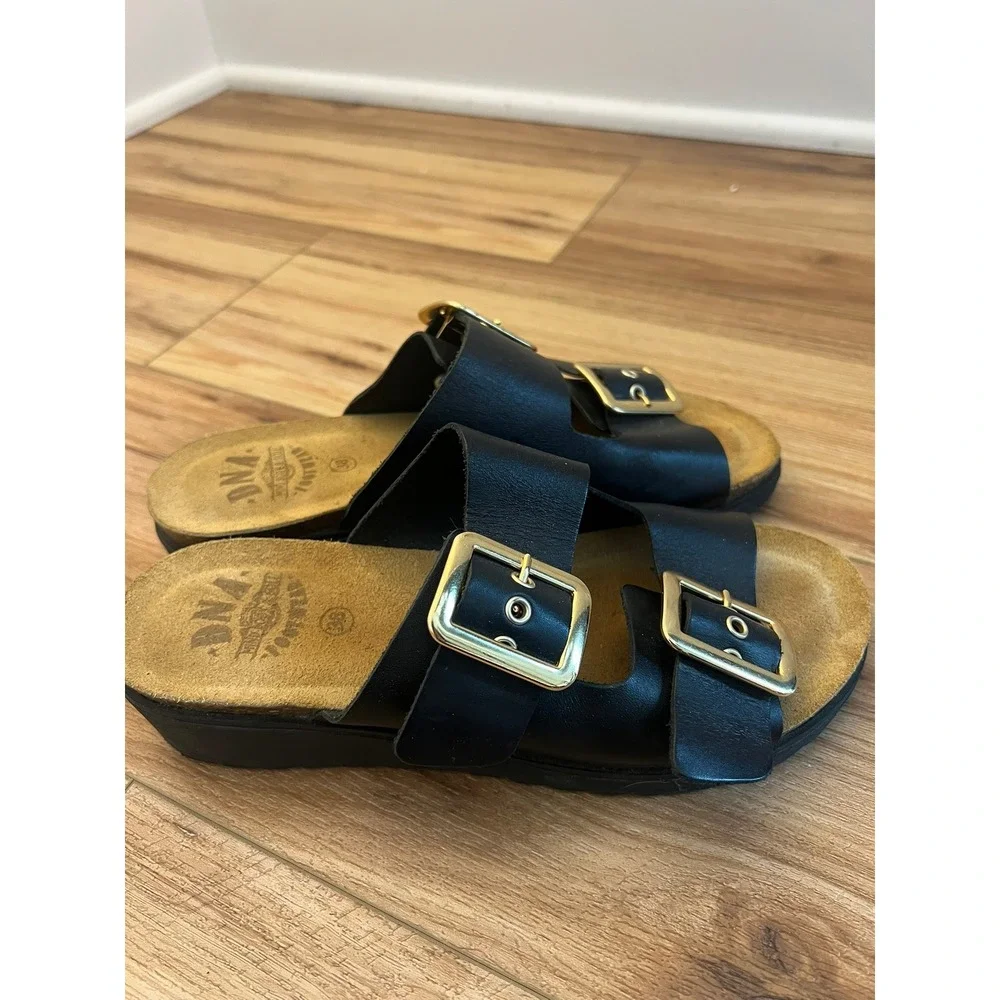 DNA Footwear Black‎ Leather Platform Buckle Slide Sandals Gold Buckles Size 38